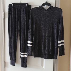 Old Navy 2pc Activewear Girls size 14